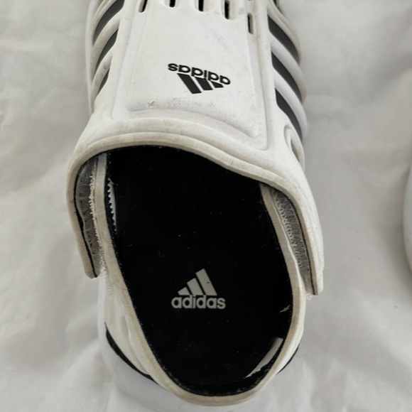 Adidas toddler sandals size 6 - Picture 2 of 8